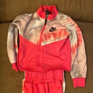 3t girls nike tracksuit